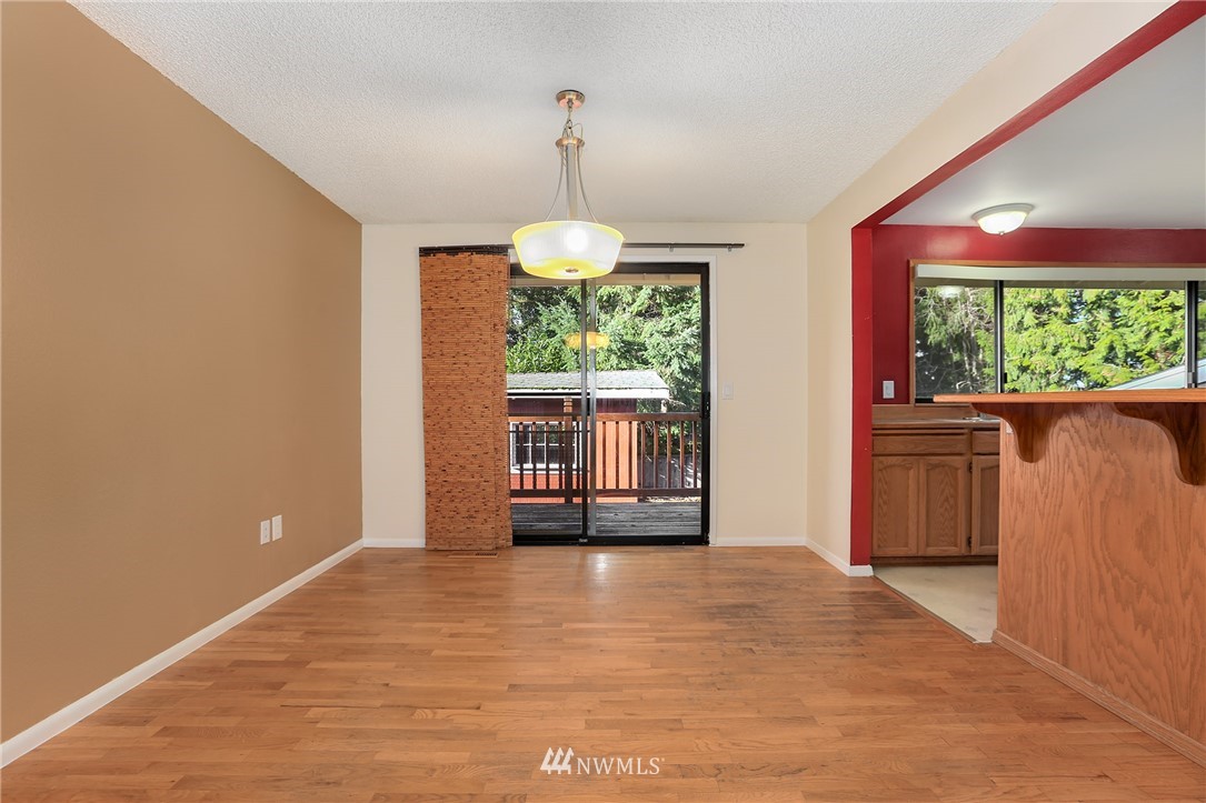 18501 129th Place Southeast Renton, WA 98058 - Photo 9 of 21 Gallery Image 9