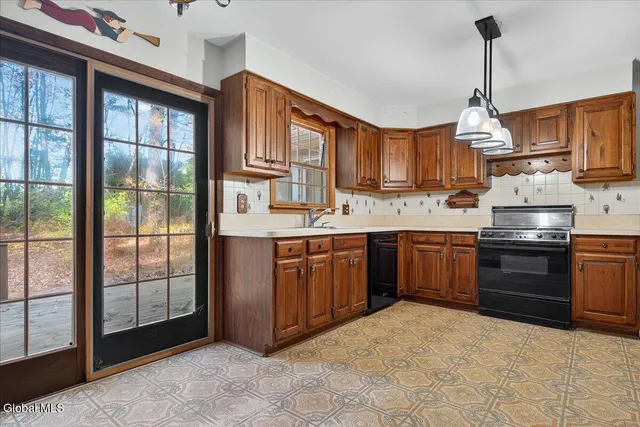 $424,900 | 17 Belmonte Lane, Clifton Park, NY 12065