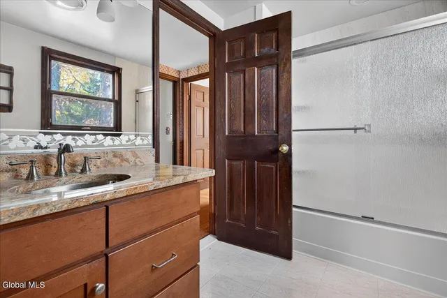 $424,900 | 17 Belmonte Lane, Clifton Park, NY 12065