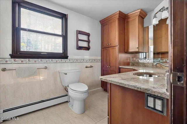 $424,900 | 17 Belmonte Lane, Clifton Park, NY 12065