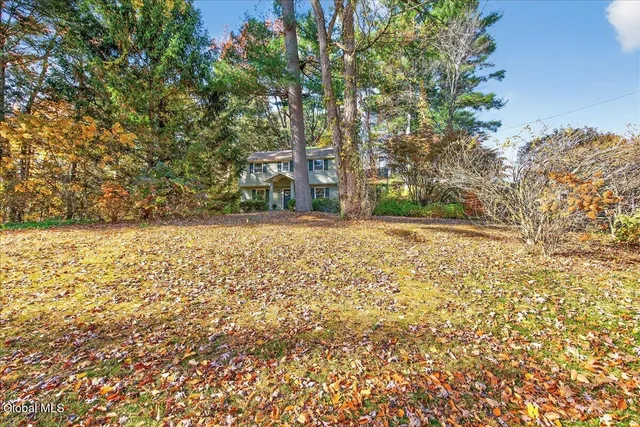 $424,900 | 17 Belmonte Lane, Clifton Park, NY 12065