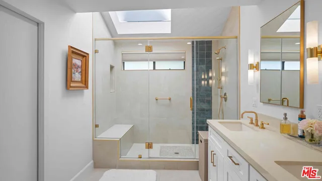 $1,399,975 | 4907 St Louis Court, Culver City, CA 90230