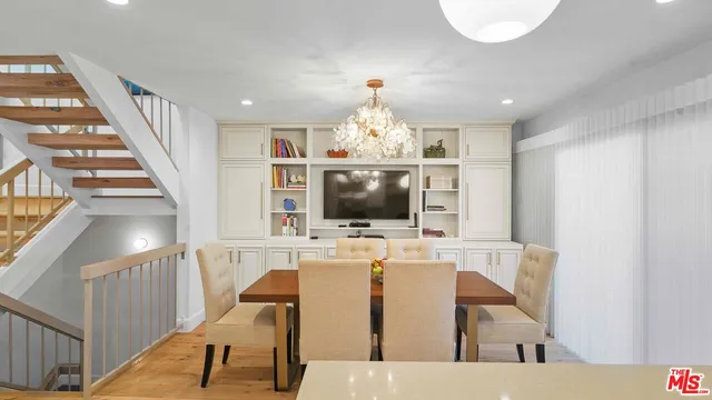 $1,399,975 | 4907 St Louis Court, Culver City, CA 90230