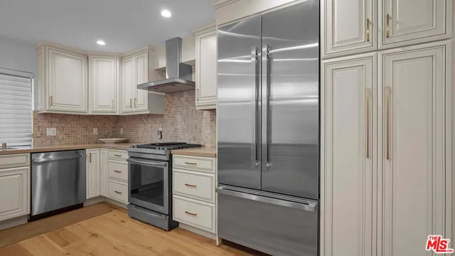 $1,399,975 | 4907 St Louis Court, Culver City, CA 90230