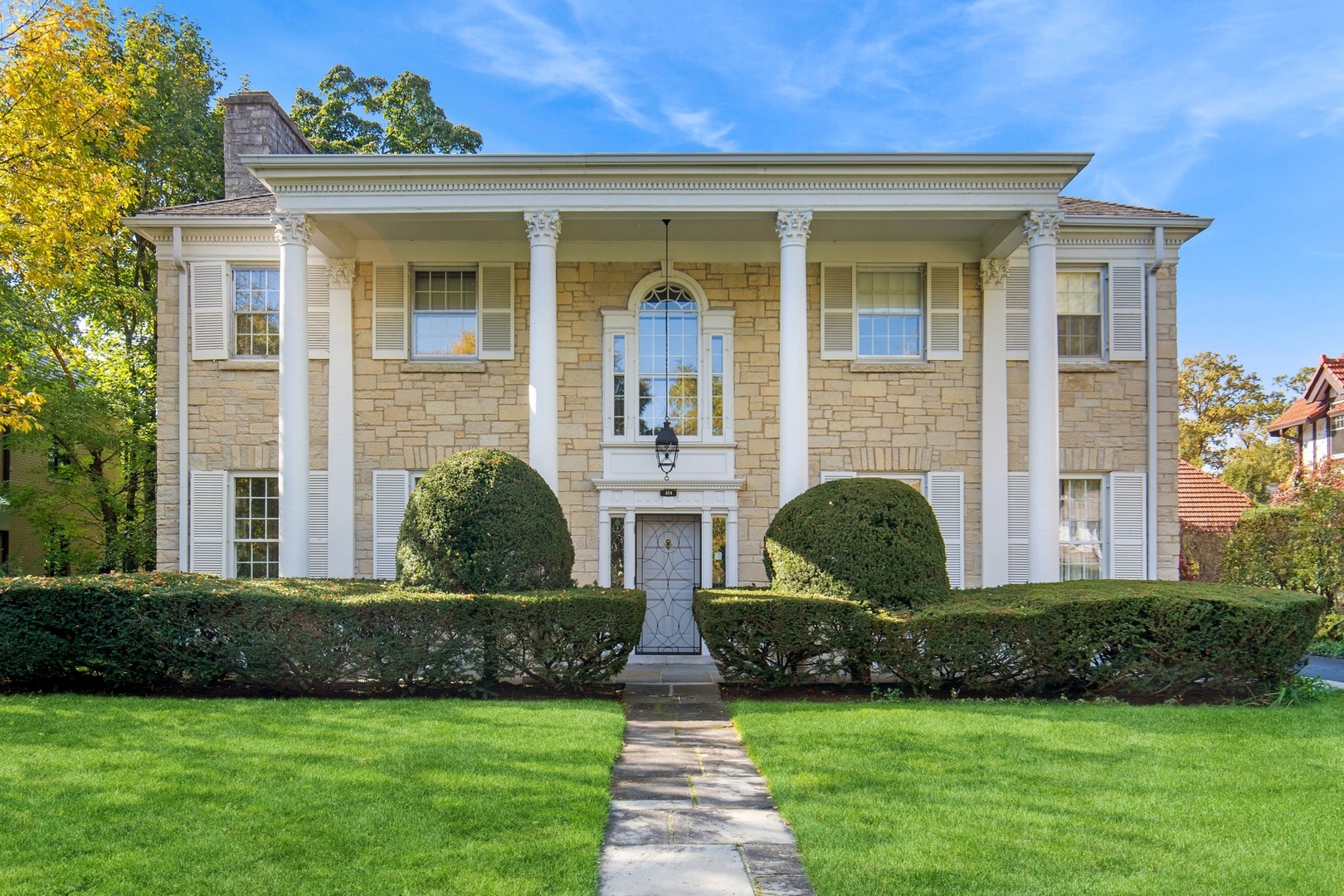 424 Sheridan Road Kenilworth, IL 60043 - Photo 1 of 16 Gallery Image 1