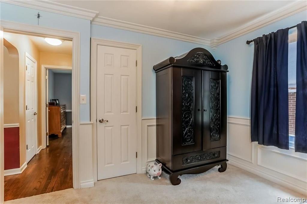 1935 Sheffield Road Birmingham, MI 48009 - Photo 15 of 31
