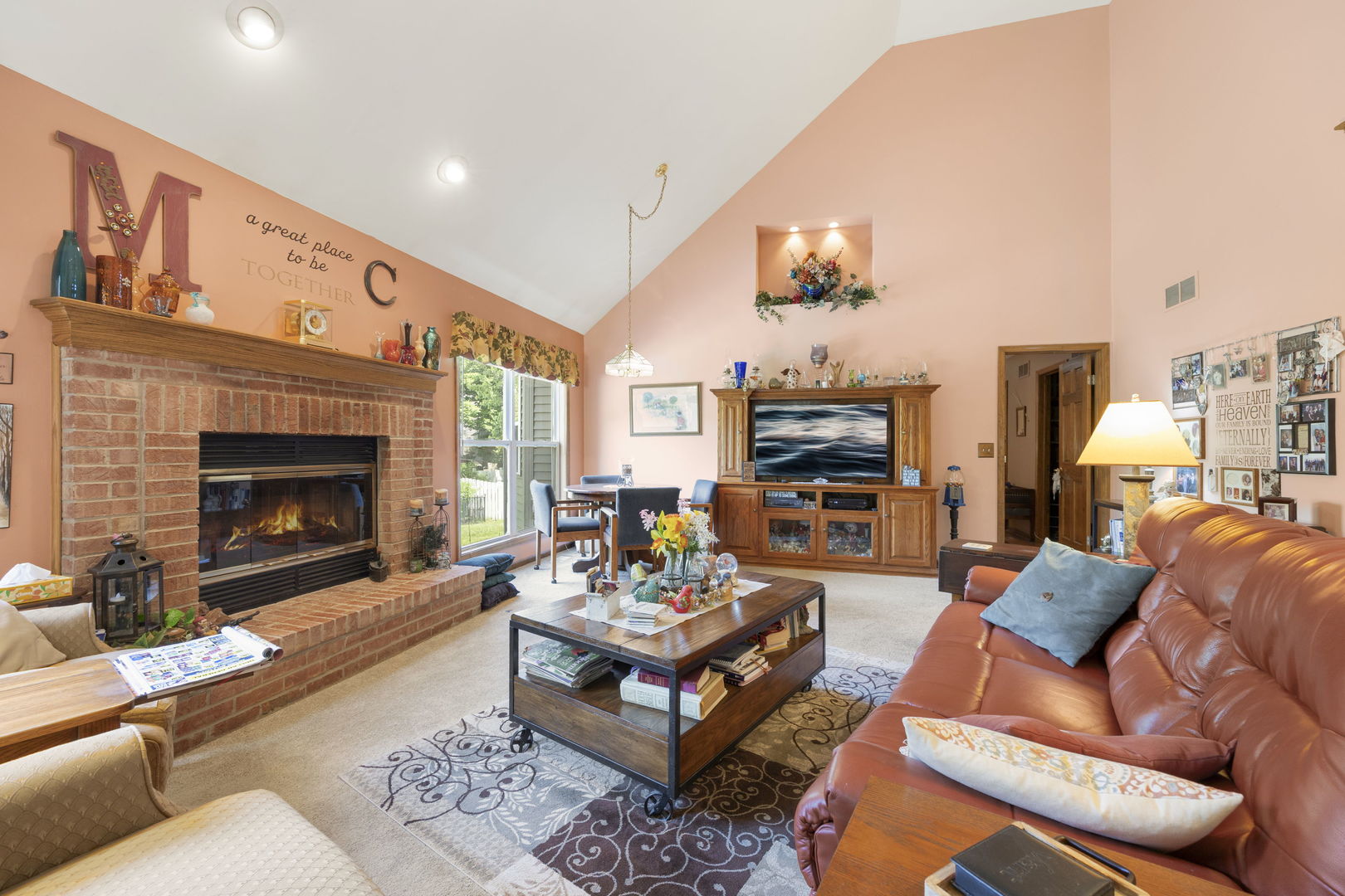 2659 Hoddam Road Naperville, IL 60564 - Photo 2 of 24