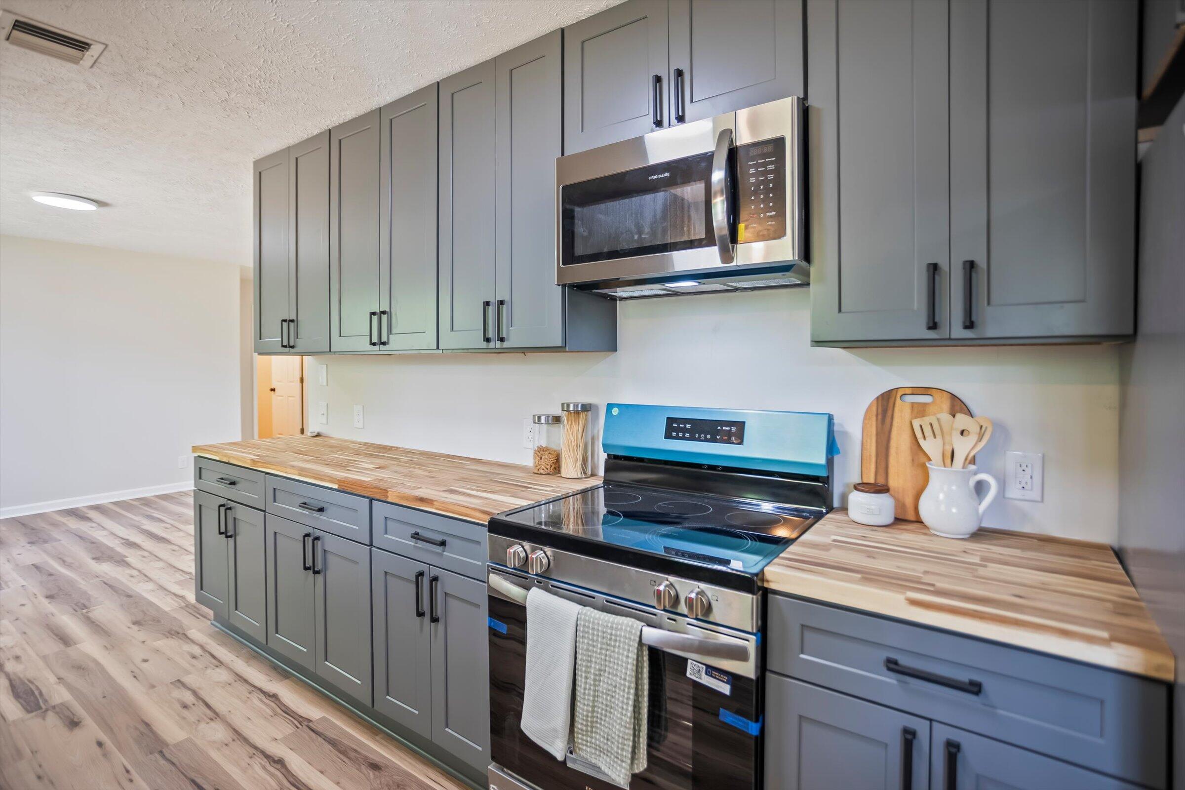 2123 Silver Bluff Road Aiken, SC 29803 - Photo 12 of 34 Gallery Image 12