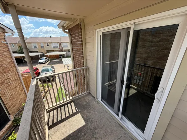 $1,350 | 3600 Jeanetta Street, Unit 804, Houston, TX 77063