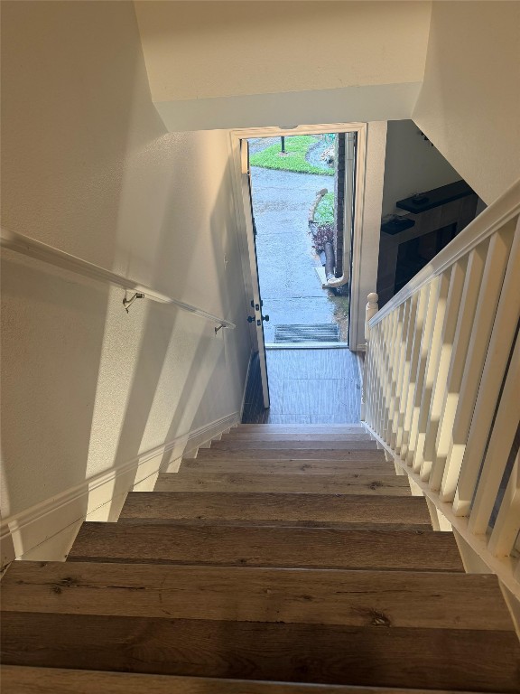 3600 Jeanetta Street, Unit 804 Houston, TX 77063 - Photo 18 of 26 a view of entryway