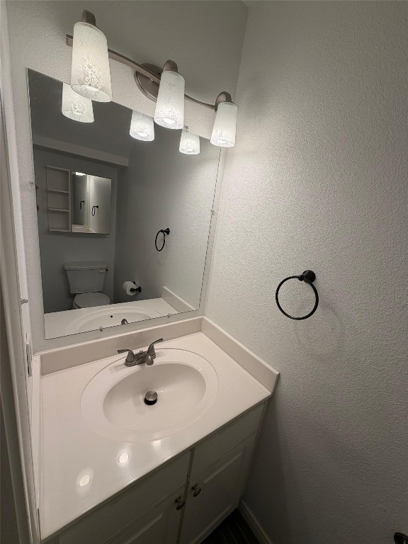 3600 Jeanetta Street, Unit 804 Houston, TX 77063 - Photo 20 of 26 a bathroom with a sink vanity and a mirror