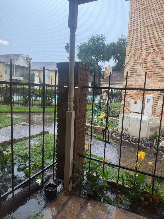 3600 Jeanetta Street, Unit 804 Houston, TX 77063 - Photo 10 of 26 a view of a city from a balcony
