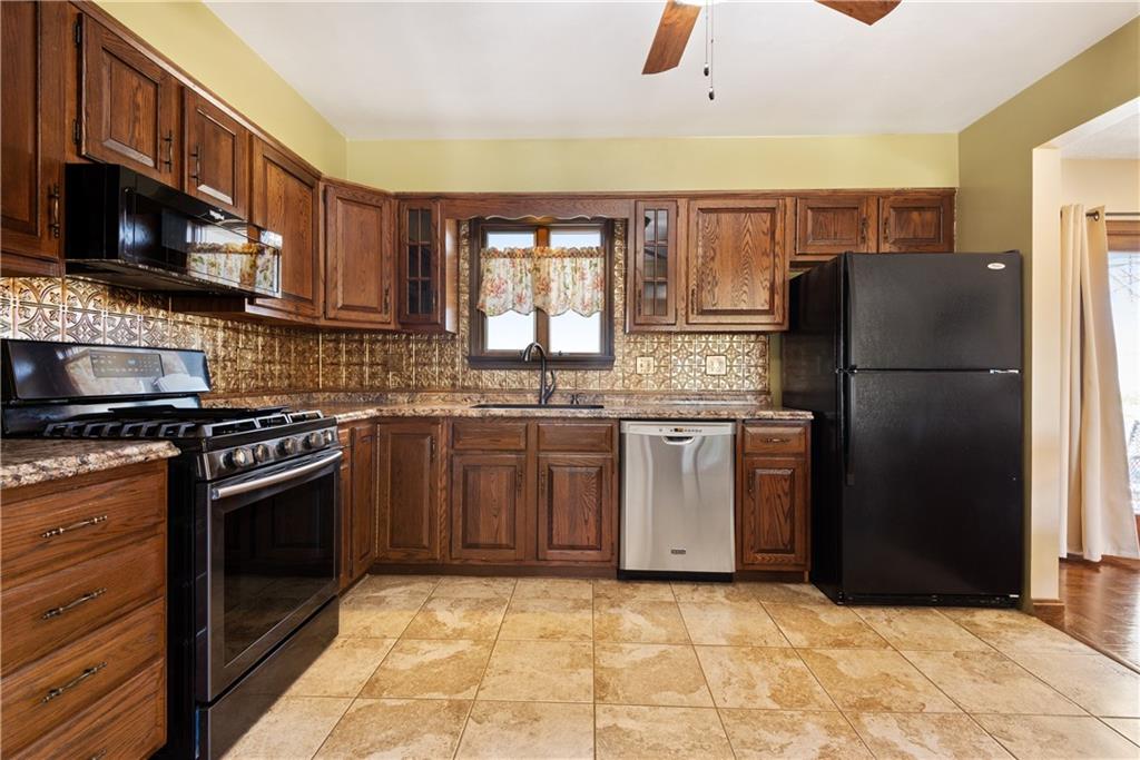 636 Fleming Road Sarver, PA 16055 - Photo 11 of 25