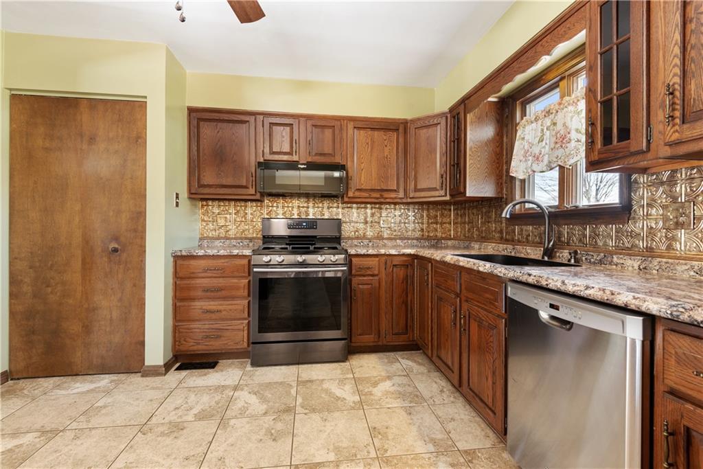 636 Fleming Road Sarver, PA 16055 - Photo 12 of 25