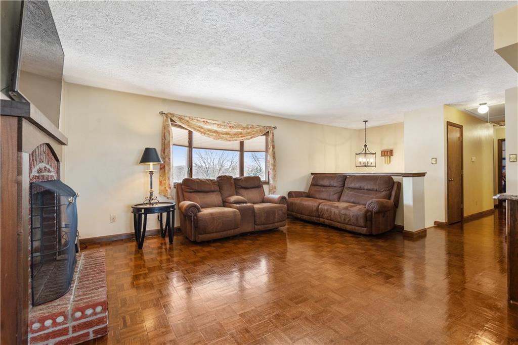 636 Fleming Road Sarver, PA 16055 - Photo 7 of 25