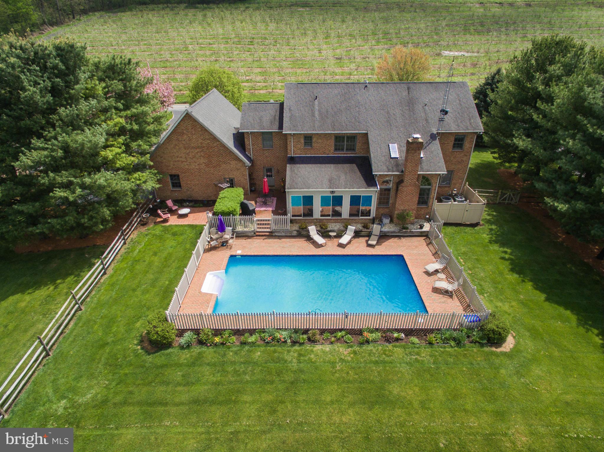 22342 Durberry Road Smithsburg, MD 21783 - Photo 29 of 30 Exterior (Rear)