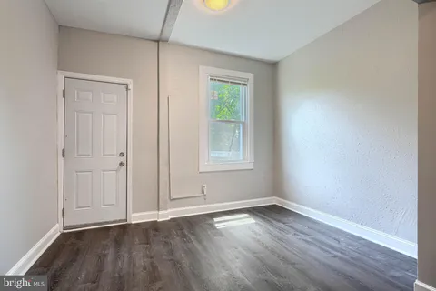 $2,150 | 2917 Clifton Avenue, Baltimore, MD 21216