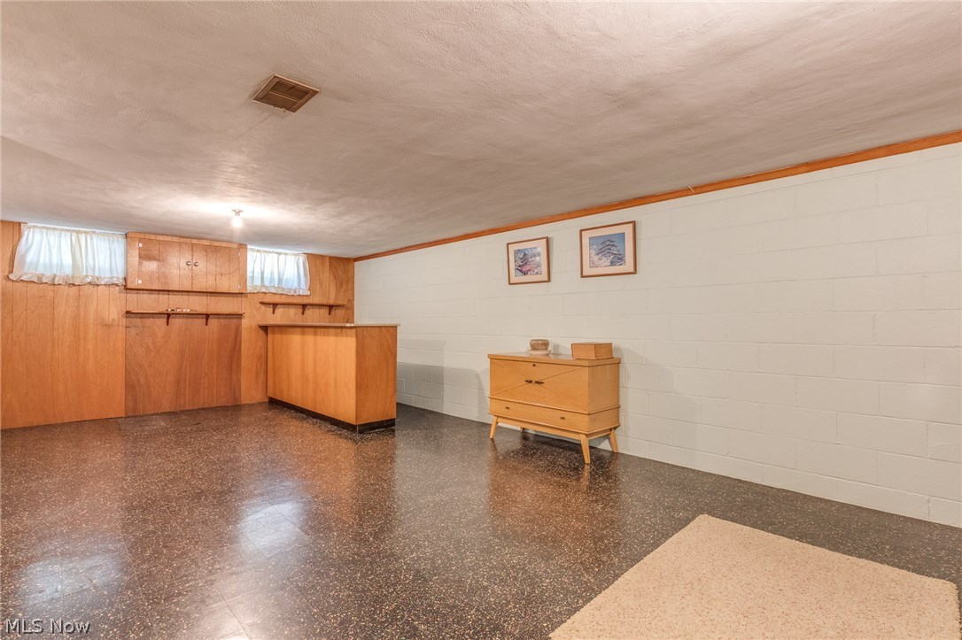 29332 Ridge Road Wickliffe, OH 44092 - Photo 24 of 35 Gallery Image 24
