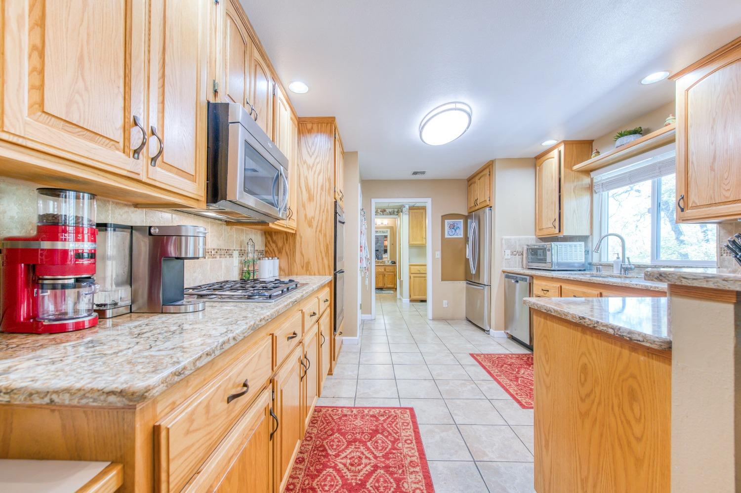 41041 Jean Road West Oakhurst, CA 93644 - Photo 20 of 84 Gallery Image 20