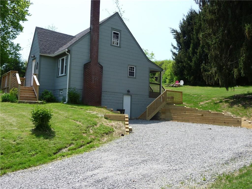 3252 Conway Wallrose Road Baden, PA 15005 - Photo 4 of 21 Gallery Image 4