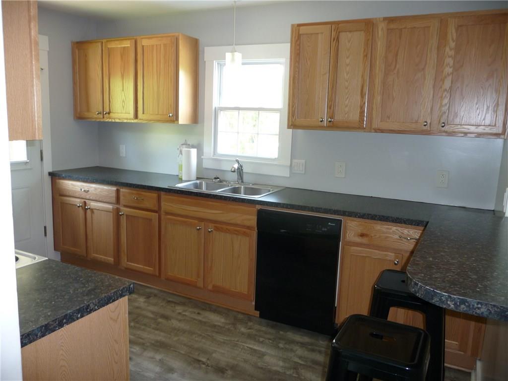 3252 Conway Wallrose Road Baden, PA 15005 - Photo 9 of 21 Gallery Image 9