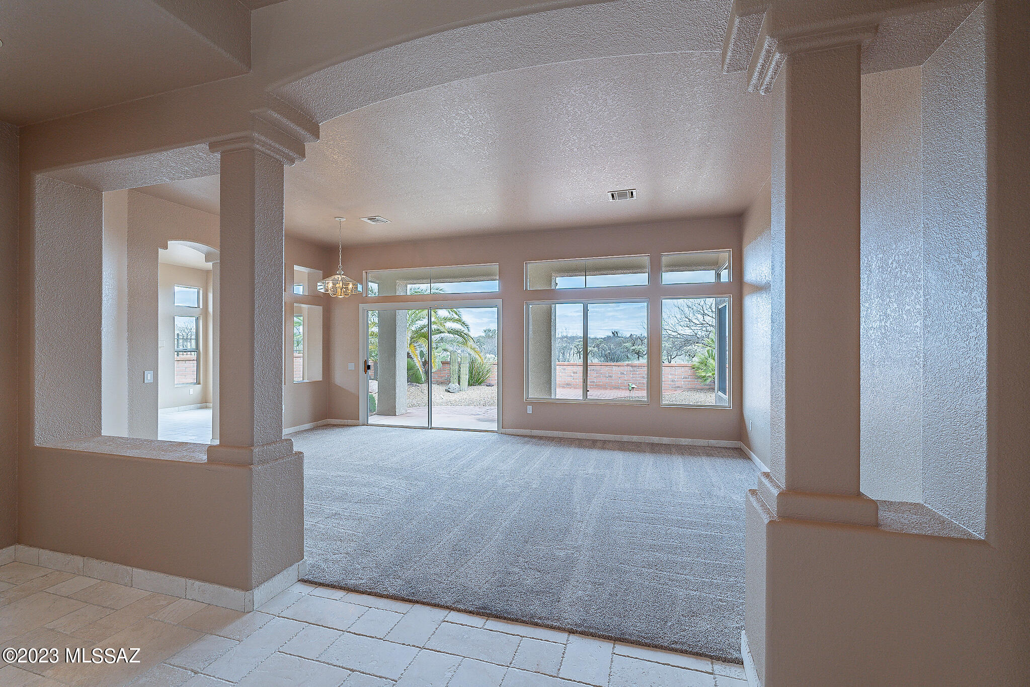 1685 East Crown Ridge Way Oro Valley, AZ 85755 - Photo 4 of 31
