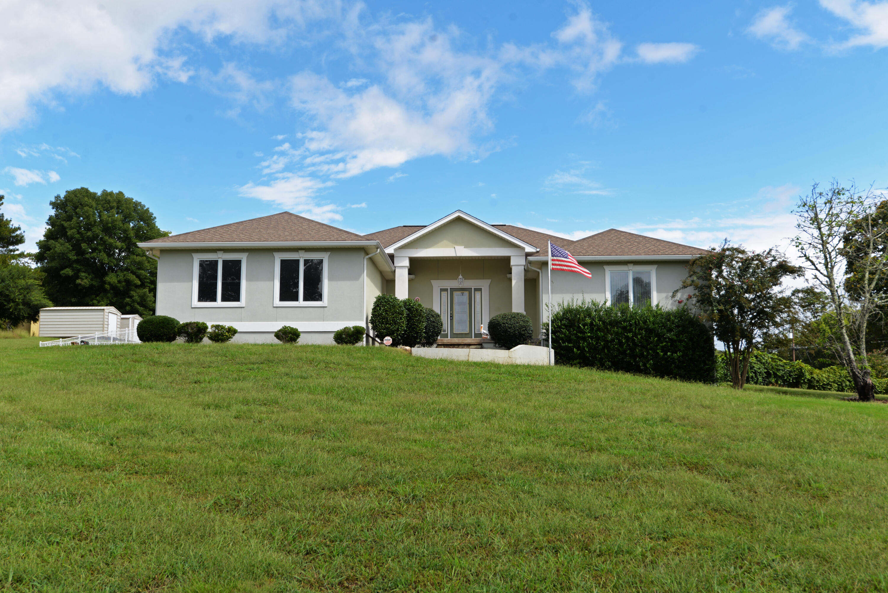 2157 South Shore Acres Road Soddy Daisy, TN 37379 - Photo 1 of 37 Front main view