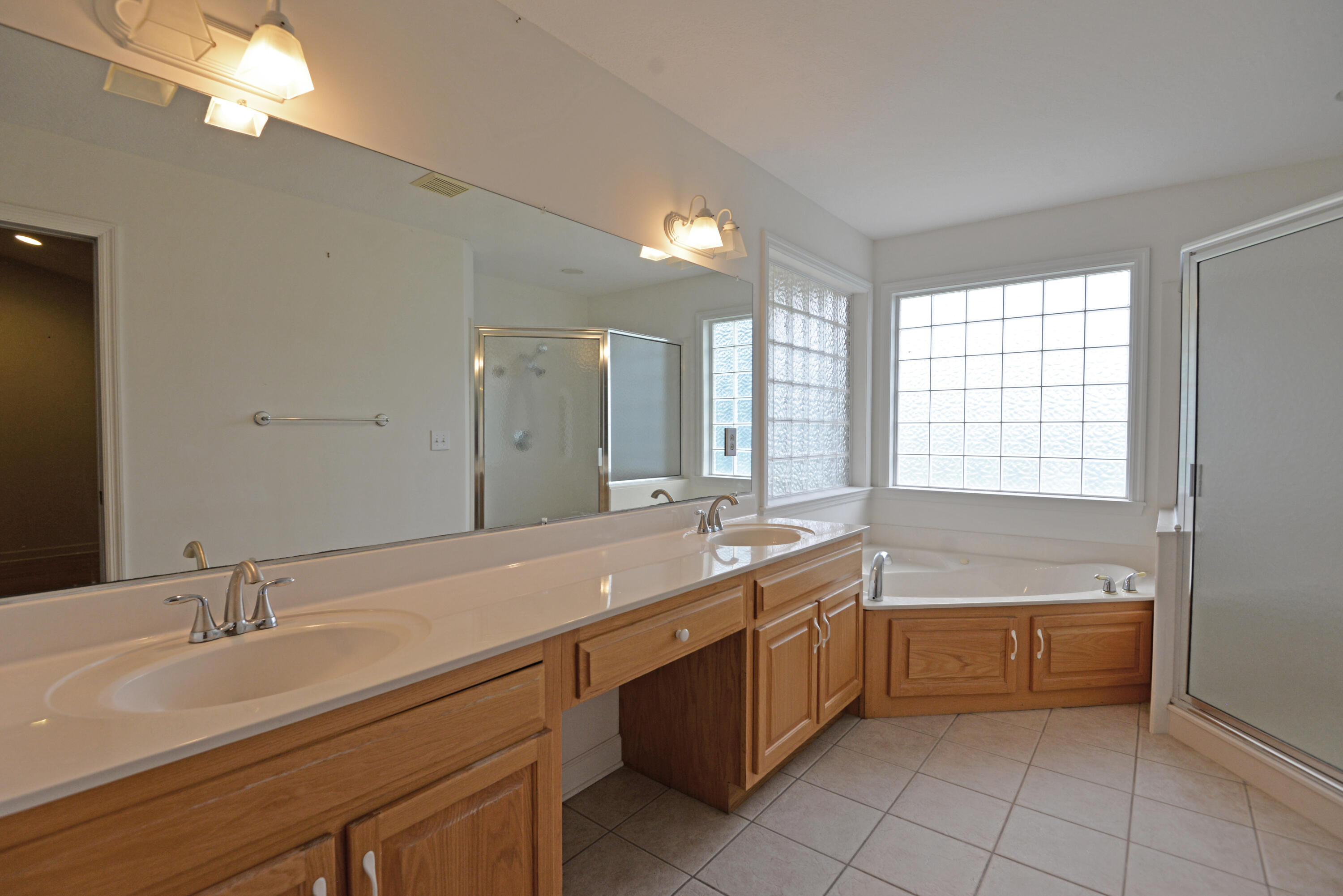 2157 South Shore Acres Road Soddy Daisy, TN 37379 - Photo 18 of 37 Master bath view 1