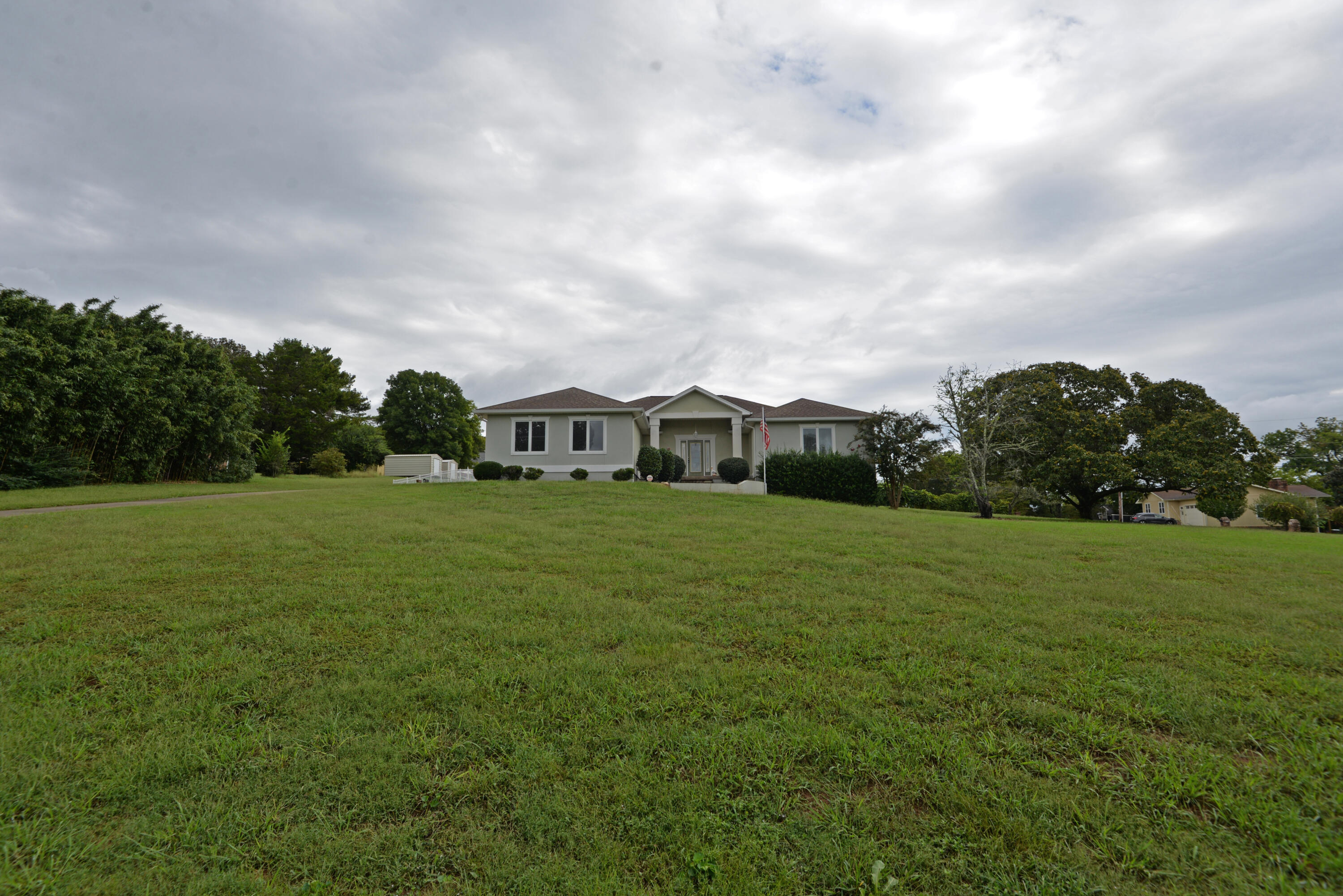 2157 South Shore Acres Road Soddy Daisy, TN 37379 - Photo 3 of 37 Front far