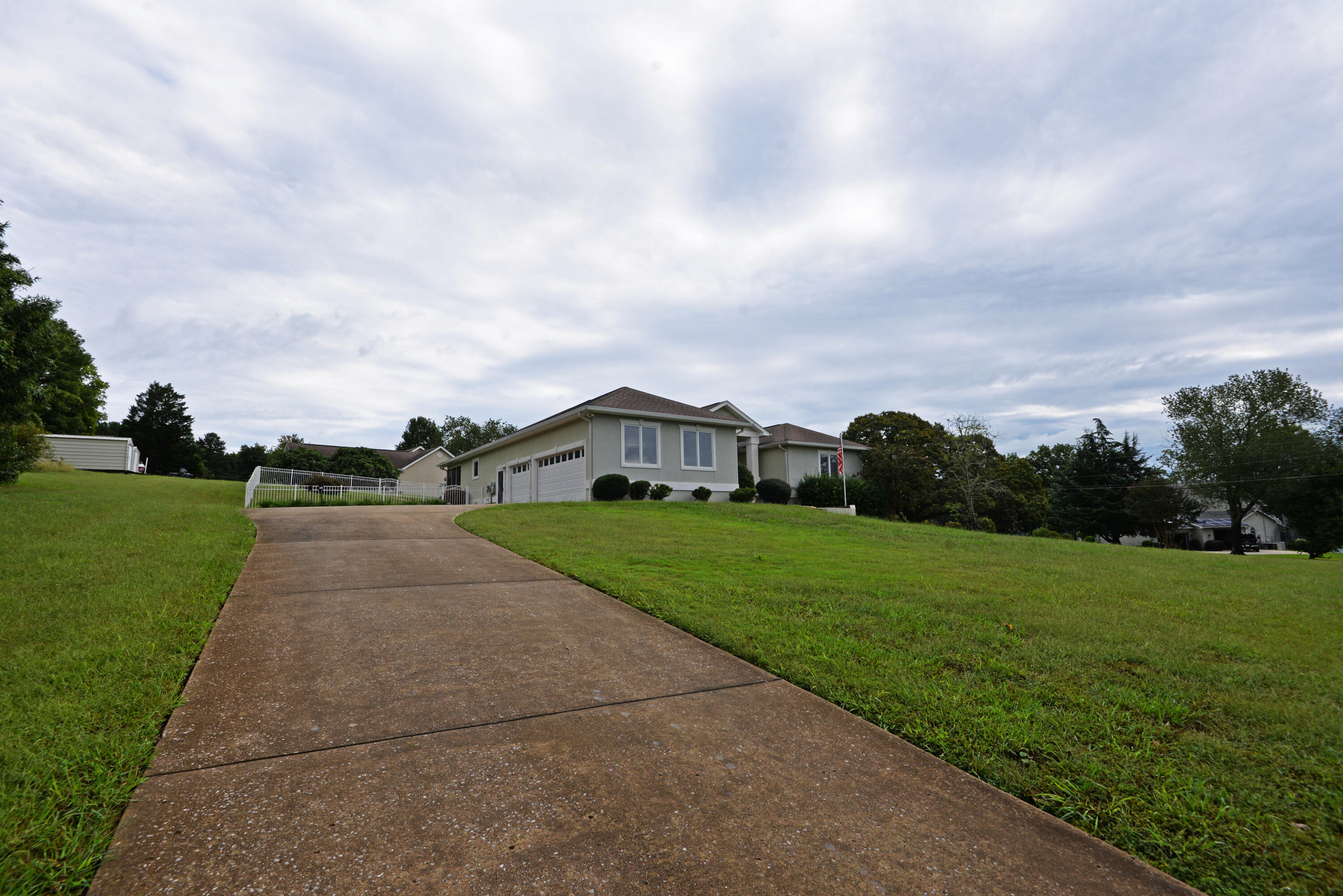 2157 South Shore Acres Road Soddy Daisy, TN 37379 - Photo 36 of 37 Driveway view