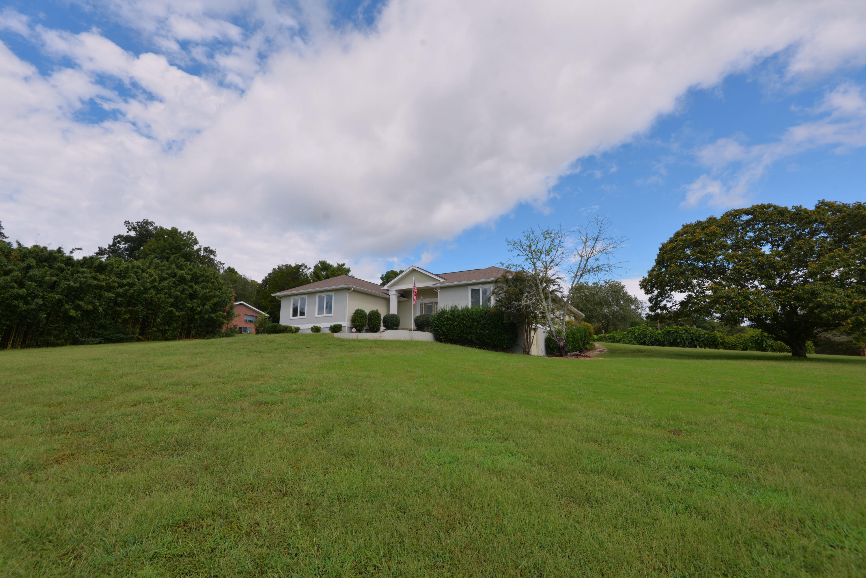 2157 South Shore Acres Road Soddy Daisy, TN 37379 - Photo 37 of 37 Front right view