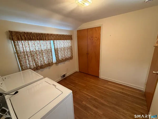 $354,900 | 233 Conrad Street, Naugatuck, CT 06770