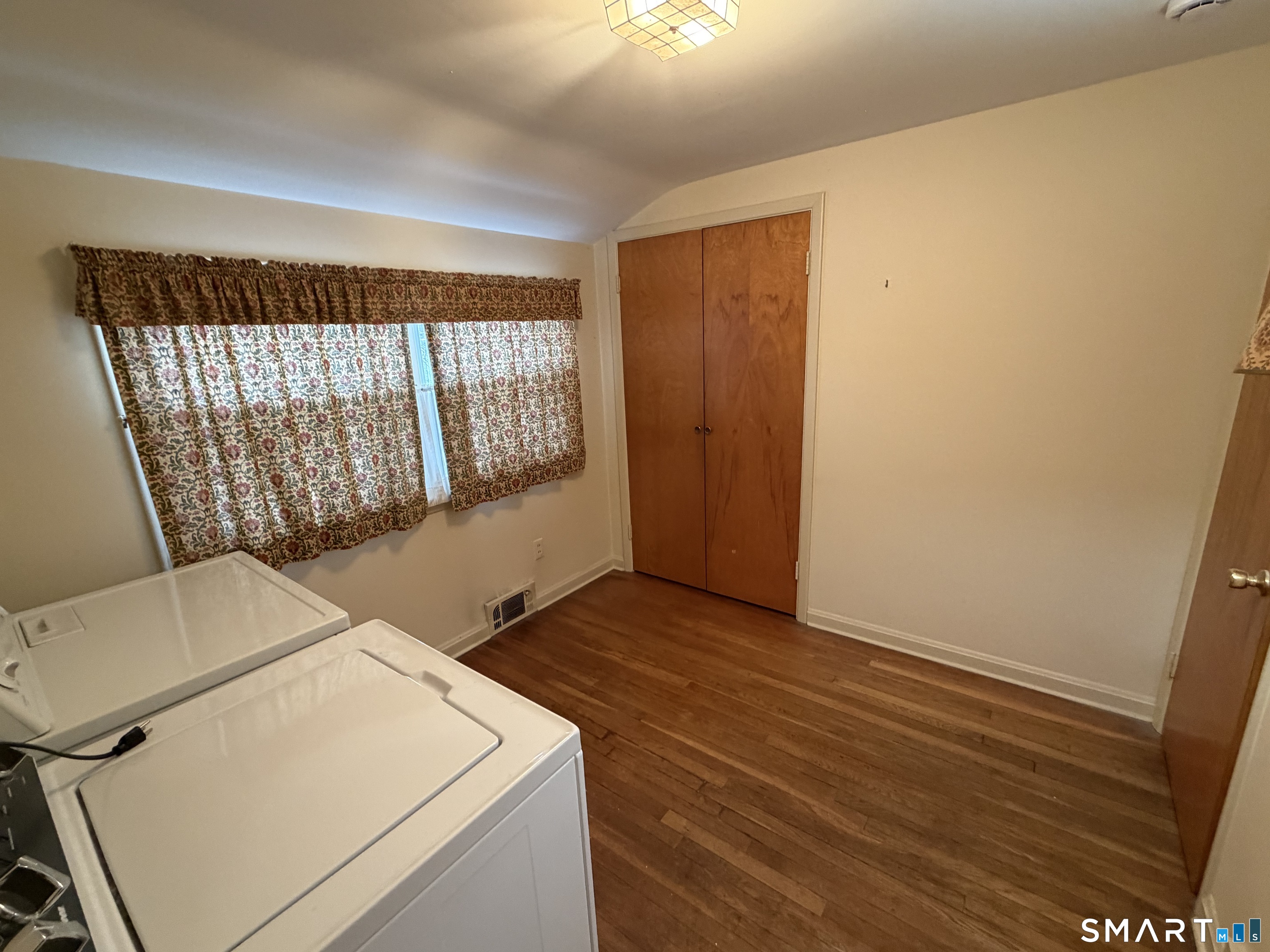 233 Conrad Street Naugatuck, CT 06770 - Photo 16 of 33