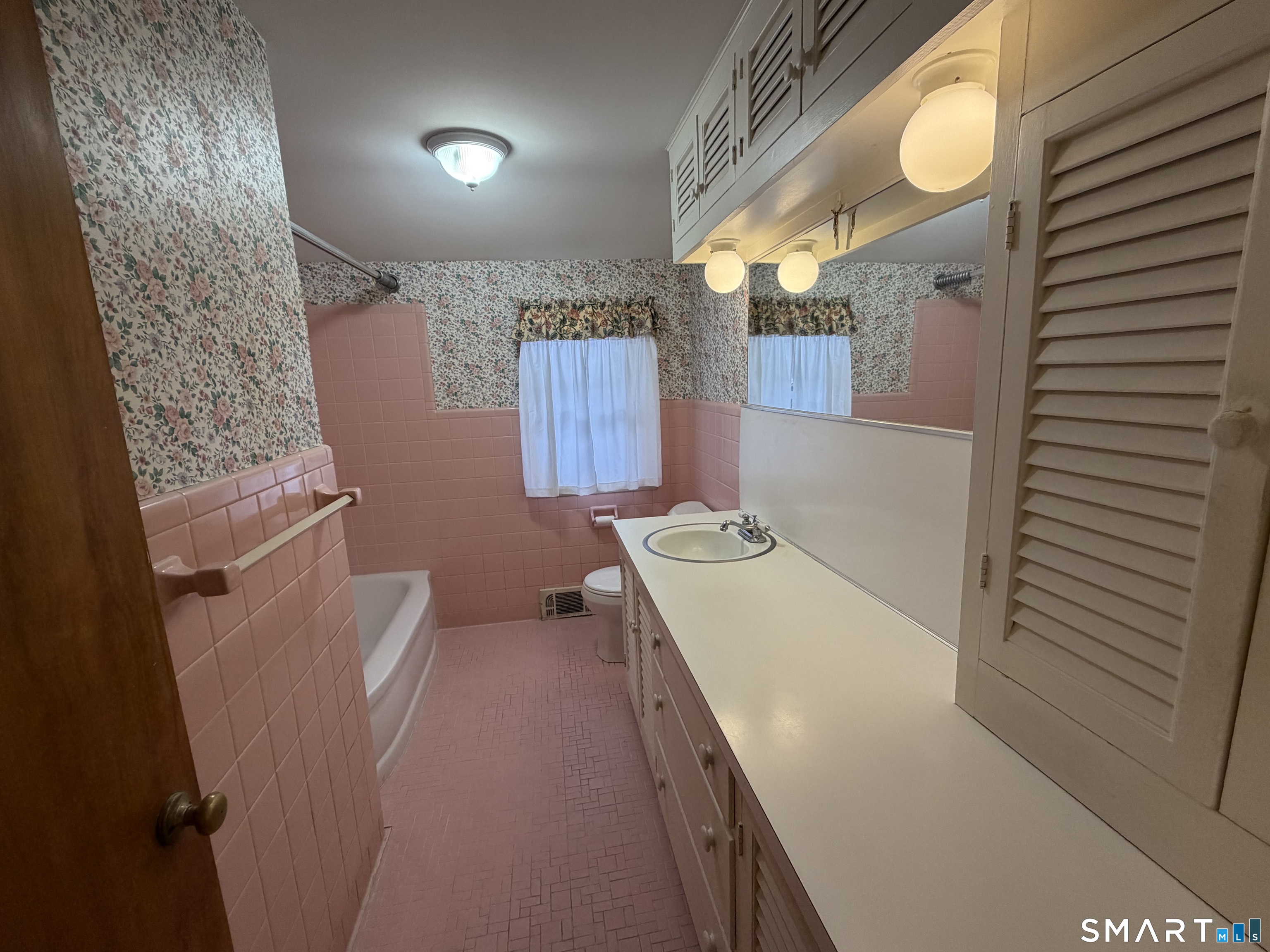 233 Conrad Street Naugatuck, CT 06770 - Photo 18 of 33