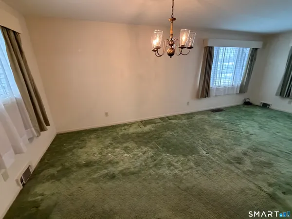$354,900 | 233 Conrad Street, Naugatuck, CT 06770