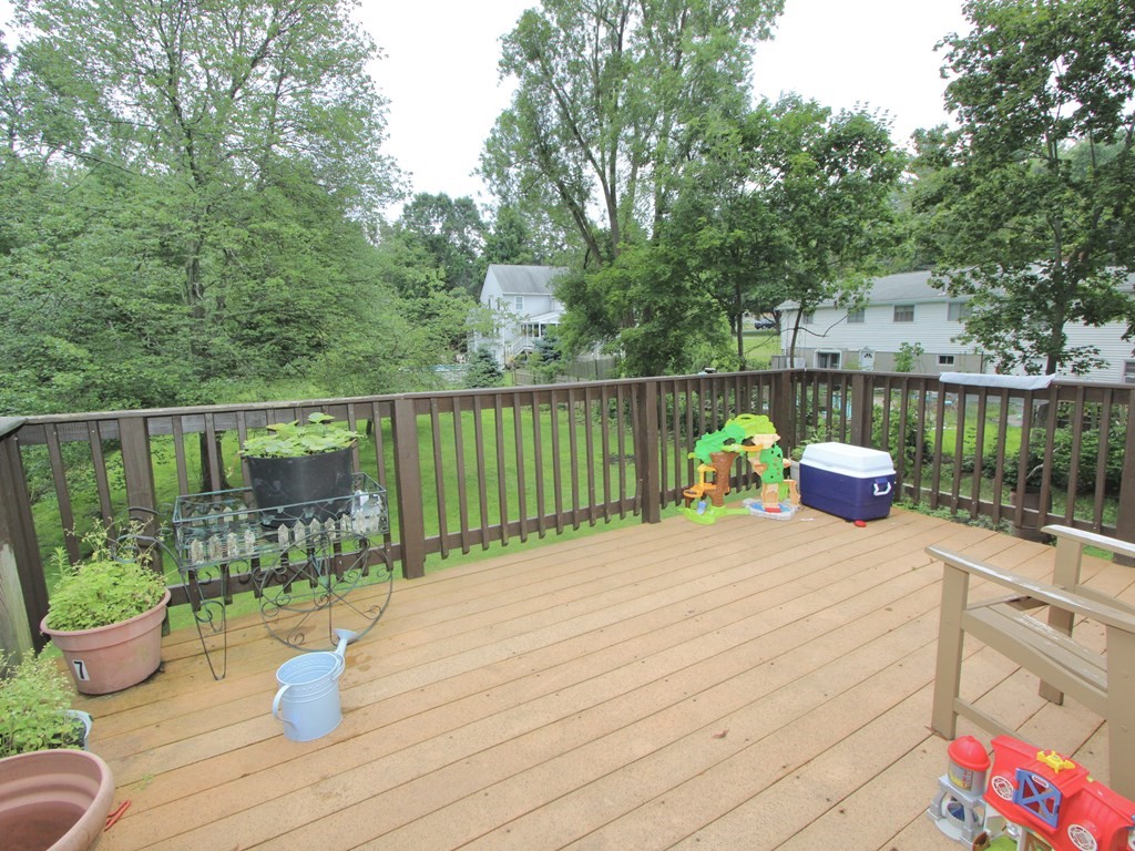 3 Edith Road Hudson, MA 01749 - Photo 8 of 9