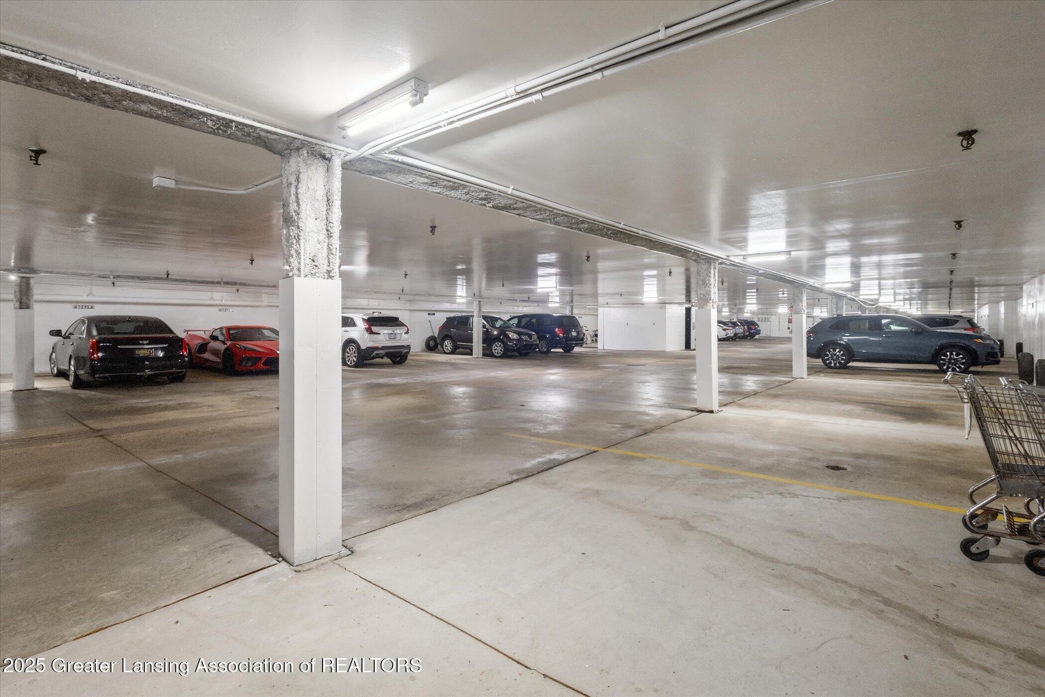 1740 Wellington Road, Unit 103 Lansing, MI 48910 - Photo 28 of 37 42-1740-Wellington-Rd-#103-Lansing-MI-48