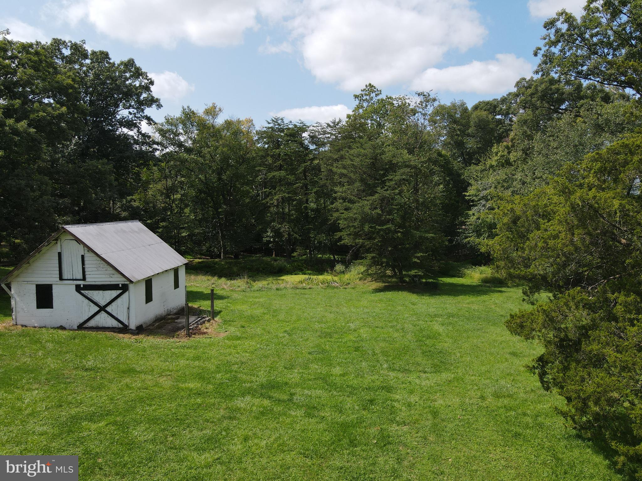 7120 Linganore Road Frederick, MD 21701 - Photo 26 of 26 Barn & Backyard