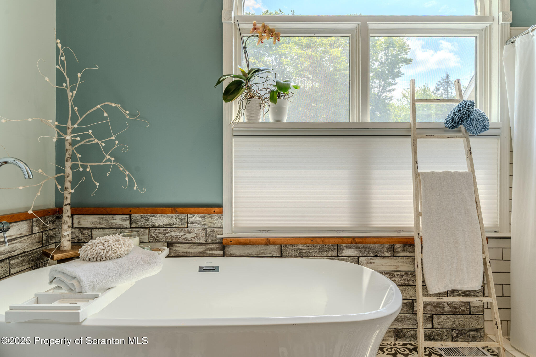 1196 Osborne Road New Milford, PA 18834 - Photo 54 of 90 Full Bathroom