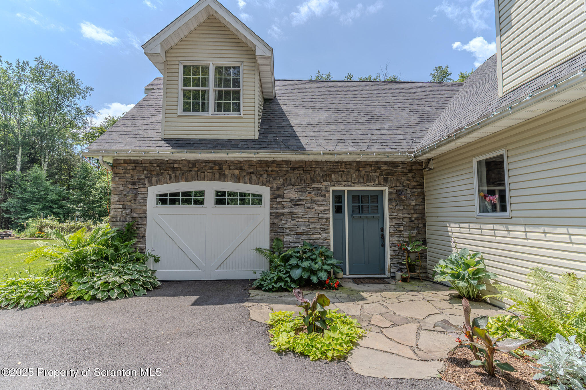 1196 Osborne Road New Milford, PA 18834 - Photo 8 of 90 A-62
