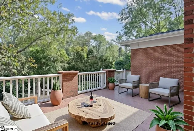 $2,395,000 | 25 Club Forest Lane, Greenville, SC 29605