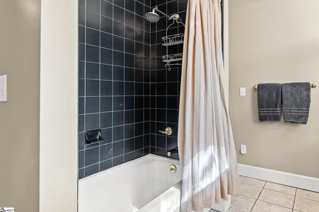 $2,395,000 | 25 Club Forest Lane, Greenville, SC 29605