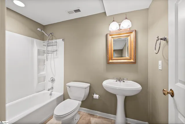 $2,395,000 | 25 Club Forest Lane, Greenville, SC 29605