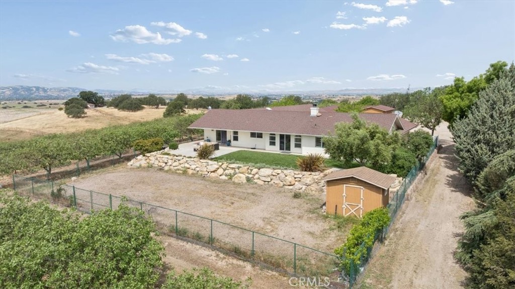 5565 High Ridge Road Paso Robles, CA 93446 - Photo 55 of 73 an aerial view of a house