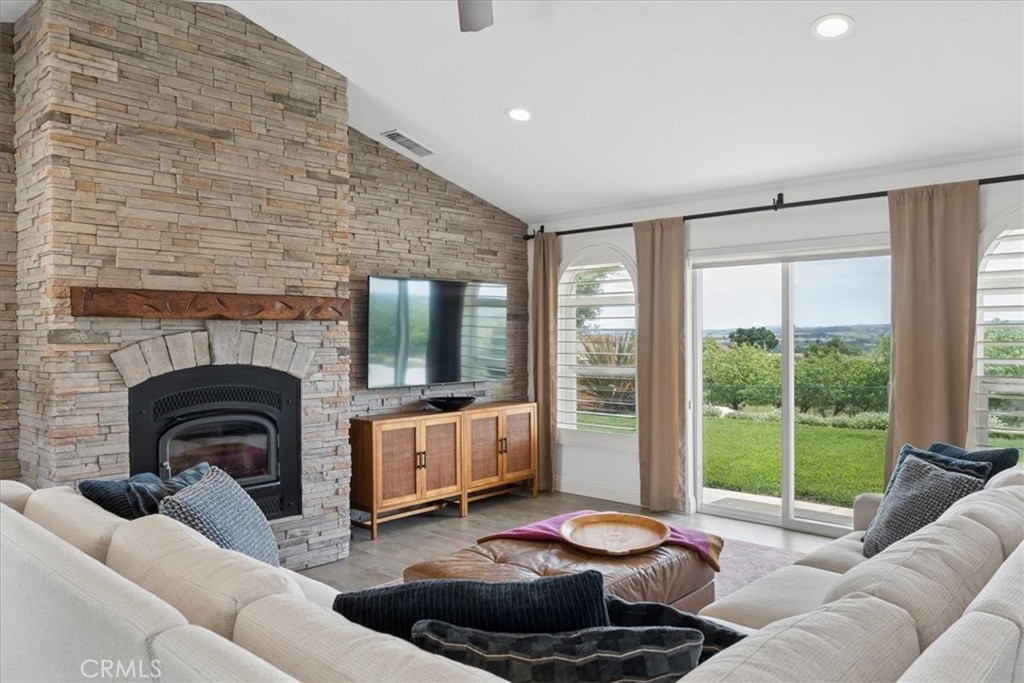 5565 High Ridge Road Paso Robles, CA 93446 - Photo 10 of 73 a living room with furniture and a fireplace