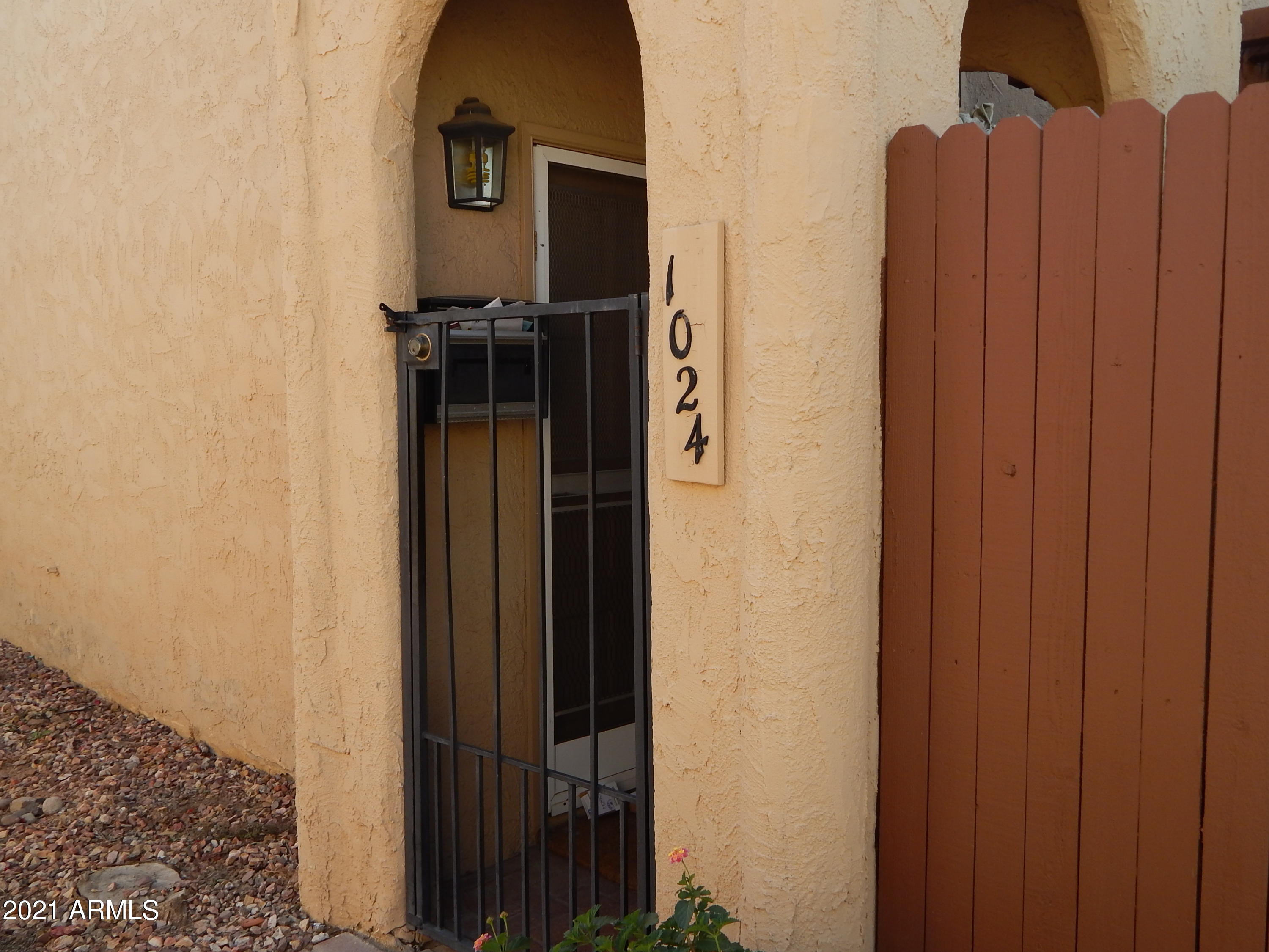 1024 East Pueblo Road Phoenix, AZ 85020 - Photo 2 of 9 a view of walk in closet