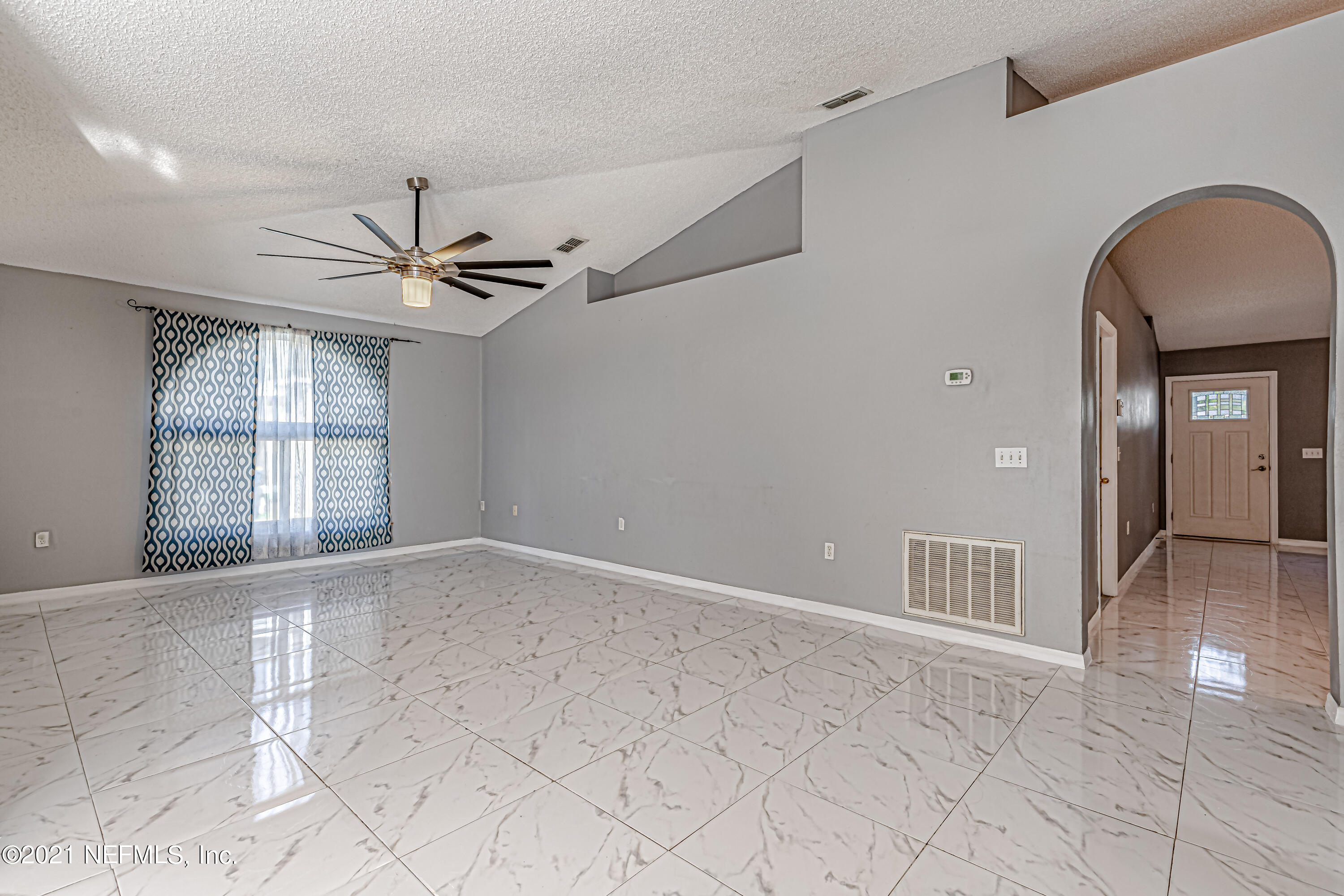 12308 Hickory Forest Road Jacksonville, FL 32226 - Photo 13 of 42 13-Family Room