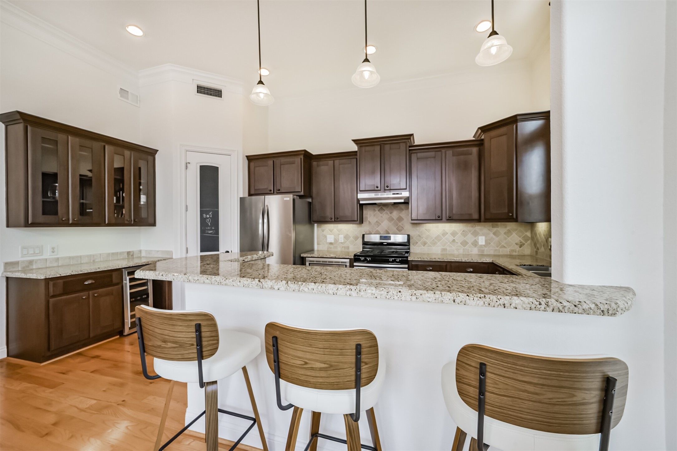 2016 Sabine Street Houston, TX 77007 - Photo 11 of 29
