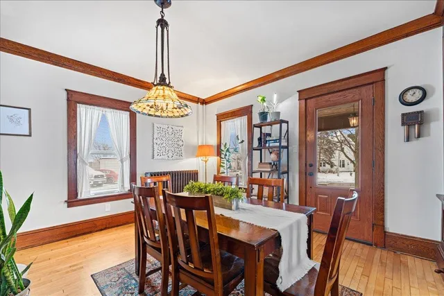 $279,900 | 218 East Division Street, Kaukauna, WI 54130