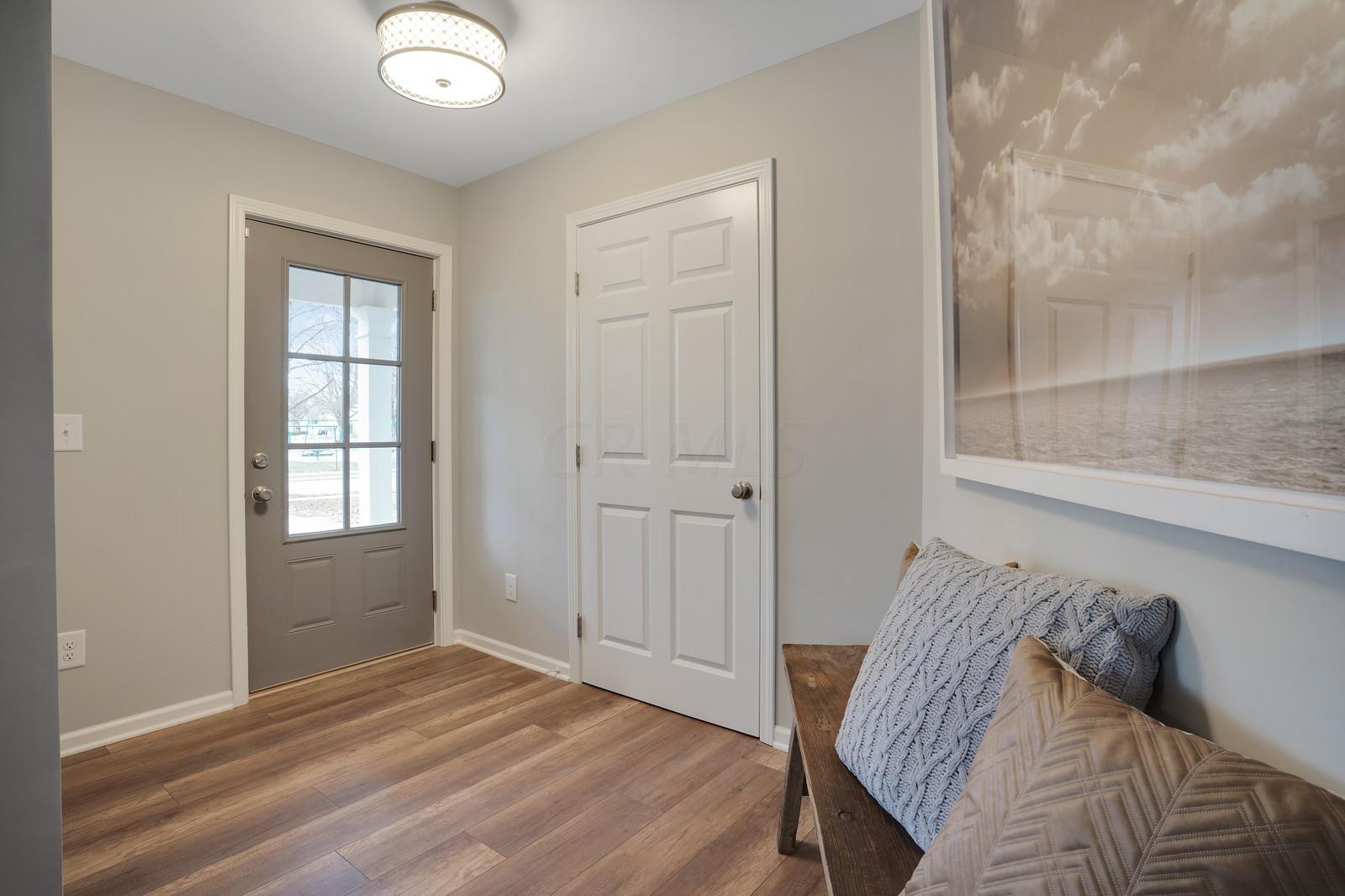 334 North Remington Road Columbus, OH 43209 - Photo 8 of 61